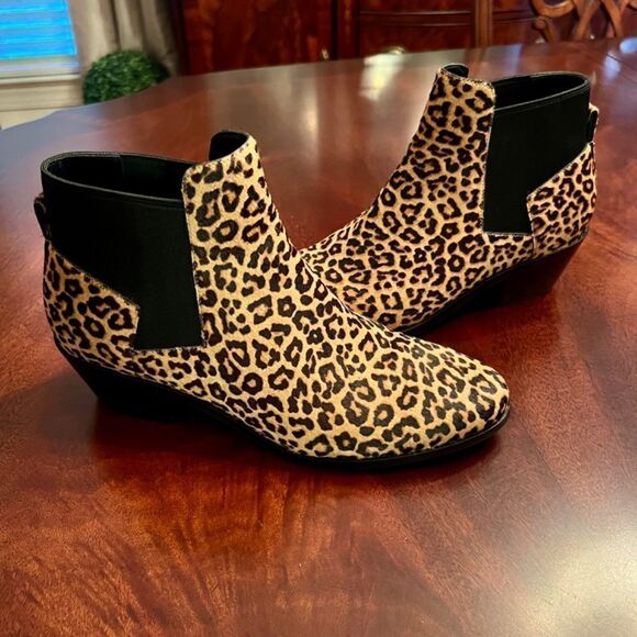 EUC Women's Cole Haan Grand 360 Gia Leopard Haircalf Booties Ankle Boots Sz  9.5 - Picture 3 of 8